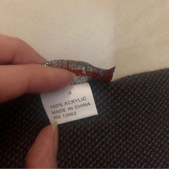 Pierre Cardin Chevron Houndstooth Plaid Scarf Black Gray Burgundy Checkered - Picture 6 of 8